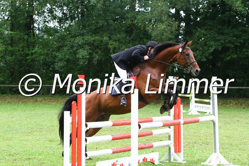 007L8048_Jasmin_Spring Axx.JPG